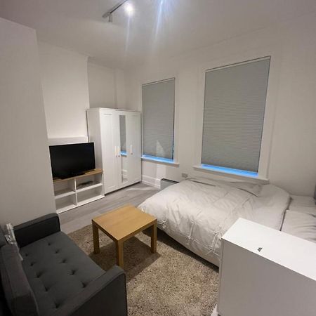 דירות לונדון Studio Flat In Camden Town מראה חיצוני תמונה