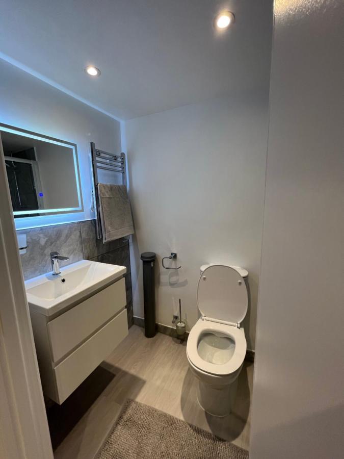 דירות לונדון Studio Flat In Camden Town מראה חיצוני תמונה
