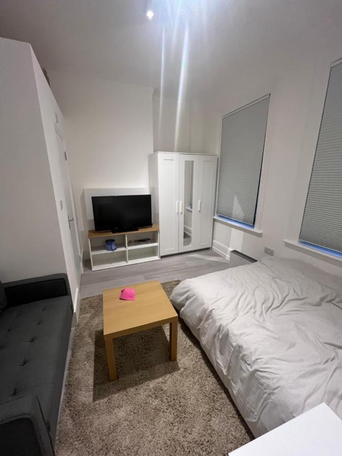 דירות לונדון Studio Flat In Camden Town מראה חיצוני תמונה